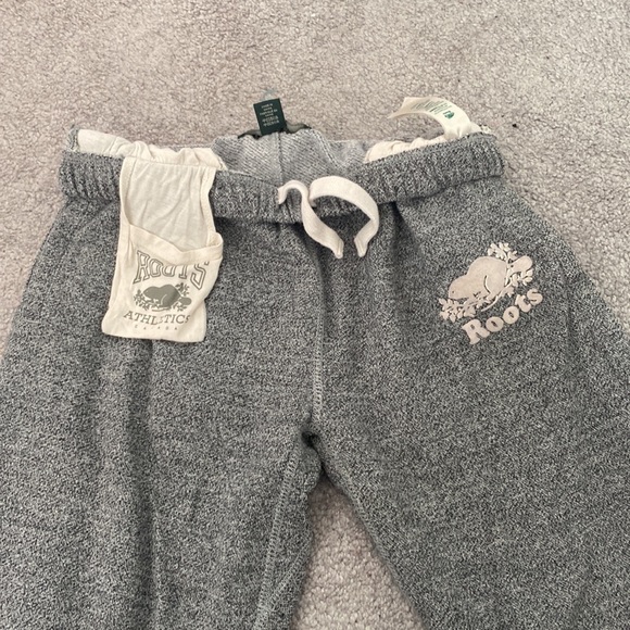 Roots salt and pepper sweatpants - Picture 3 of 4